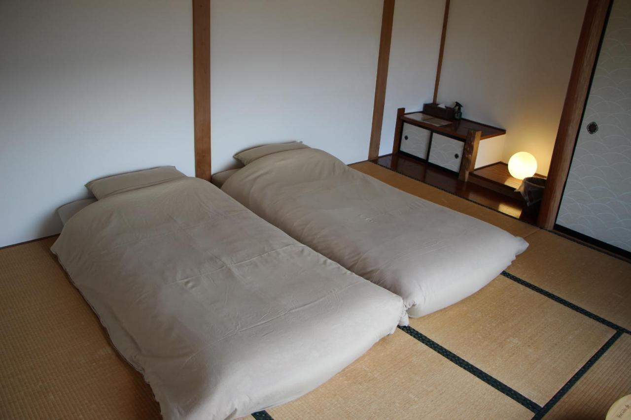 晴家 Guest House Fujikawaguchiko Exteriör bild