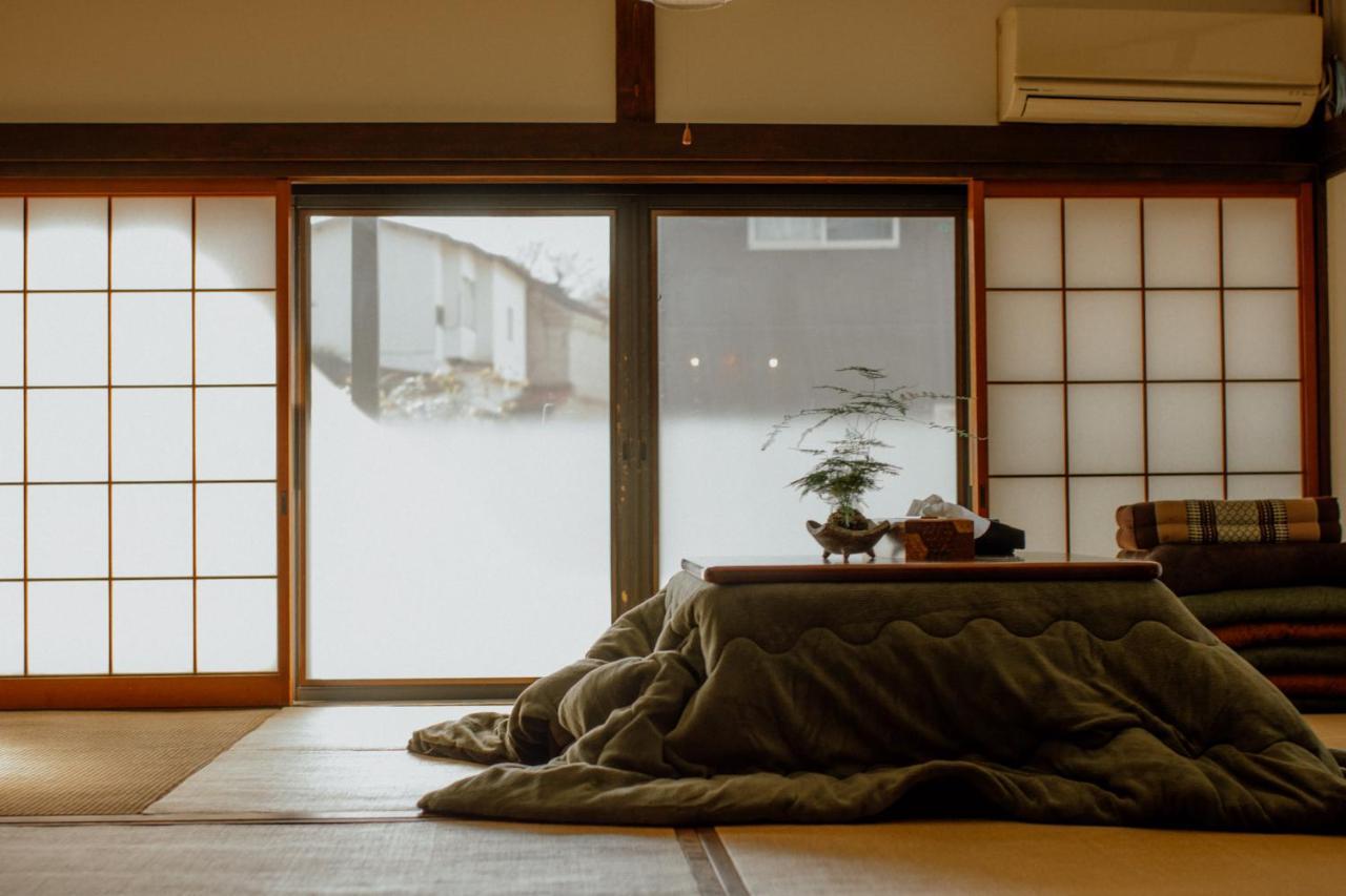 晴家 Guest House Fujikawaguchiko Exteriör bild